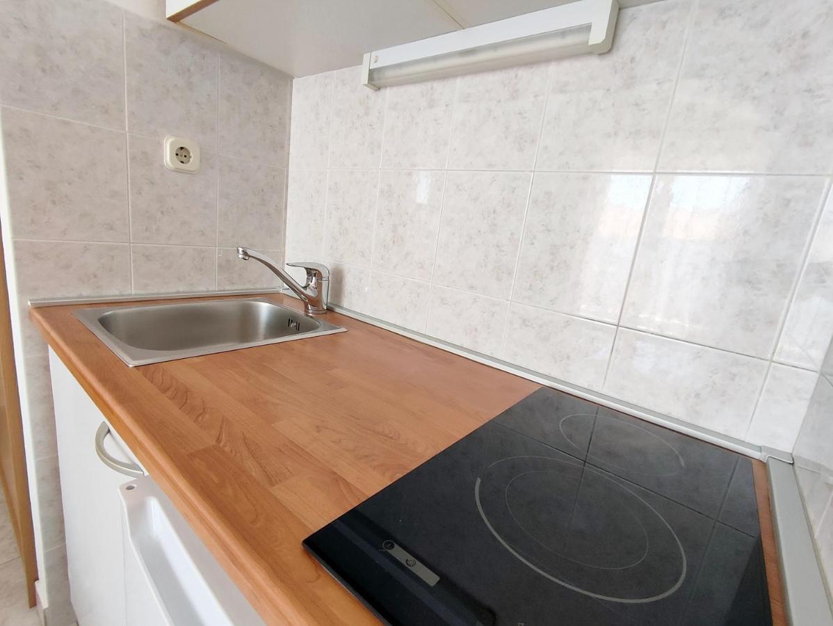 Apartments And Rooms Saric Jadrija Exterior photo